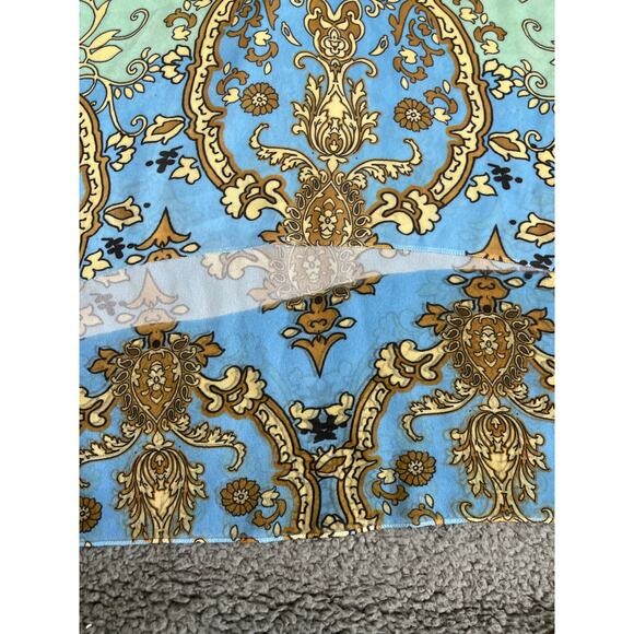 Jess & Jane Tunic Top Medium Geometric Damask V Neck Blue Gold Shirt - Picture 2 of 12